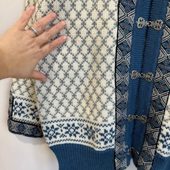 Dale of Norway Wool Sweater L Snowflake Nordic Cardigan Silver Clasps Vintage - Picture 9 of 9